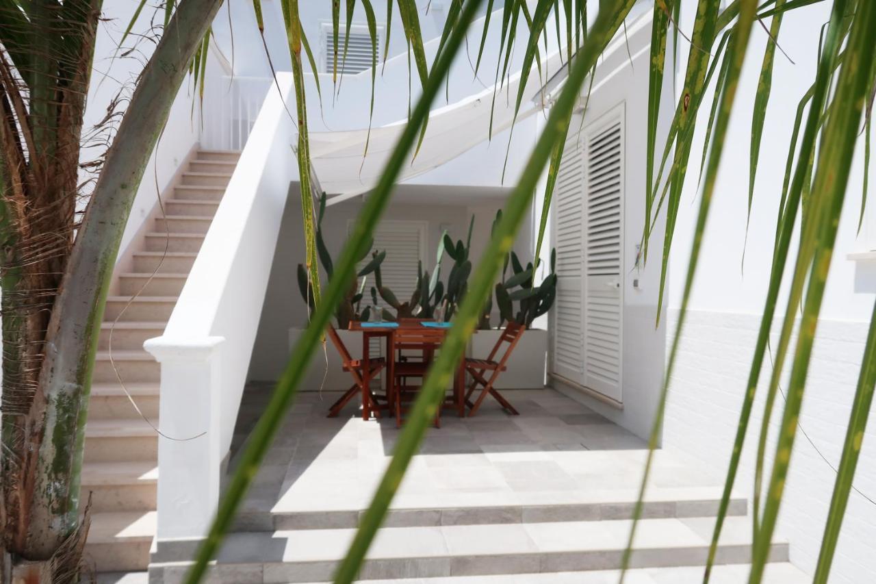 La Baia Apartments Torre Lapillo Exterior photo